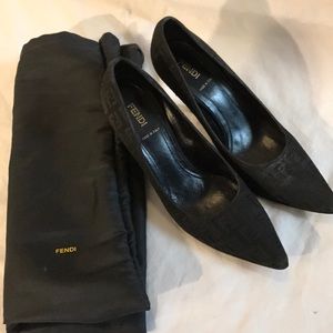 FENDI Décolleté Zucchino Nero+ Nero Heels